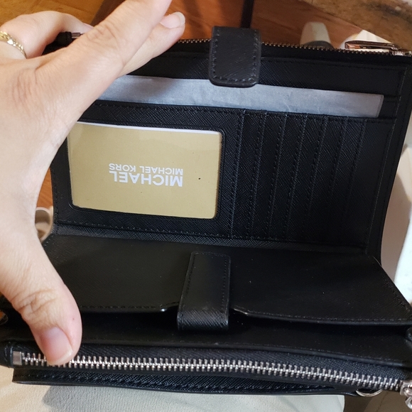 Sold Black double zipper wallet - Picture 4 of 4